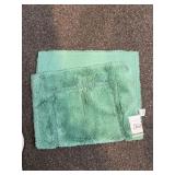 NEW GREEN BATHMAT