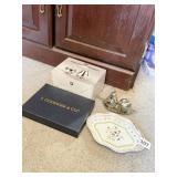 INTERNATIONAL SILVER APPLE AND PEAR SALT AND