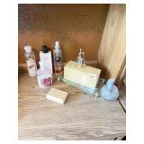 YOUNG GIRLS JEWELRY INCLUDING CAT PENDANT, TEDDY