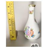 HEREND PORCELAIN 6.5" BUD VASE W/