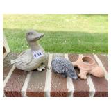 CEMENT DUCK COMPOSITION HEDGEHOG AND POTTERY