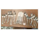 RODGERS STAINLESS MCM FLATWARE SET 10 FORKS, 7