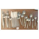 STAINLESS FLATWARE CORSICAN INCLUDING 7FORKS, 6