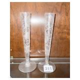 VINTAGE TIFFIN FUCHSIA PATTERN ETCHED GLASS BUD