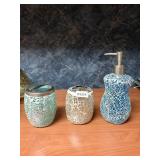 CRACKLE GLASS FINISH BATHROOM SET