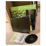 NEW OUT OF BOX INSIGNIA 24" LCD TV AND DVD COMBO