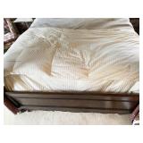 KING SIZE DOWNFILLED COMFORTER