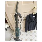 UPRIGHT VACUUM