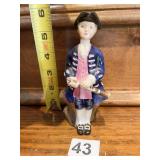 ROYAL DOULTON "BOY FORM WILLIAMSBURG" FIGURINE