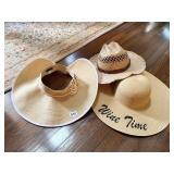 BEACH HATS AND VISOR, STRAW LOOK