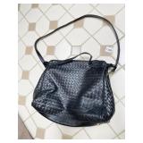 BERKS LEATHER BLACK PURSE