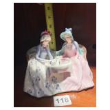 AFTERNOON TEA ROYAL DOULTON FIGURINE
