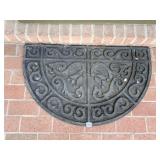 HALF MOON SHAPED OUTDOOR RUG