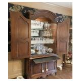 LOUIS XV BAR LIQUOR CABINET W/ PULL OUT TRAY,