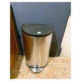 SIMPLE HUMAN TRASH CAN