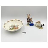 BUNNYKINS BOWL, 2 FIGURES FAMILY PHOTOGRAPH 1984