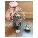 JAPANESE BOWL WITH FLORAL ARRANGEMENT AND CUP