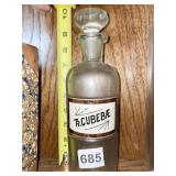 APOTHECARY JAR WITH GLASS LABEL R CUBEBE