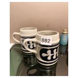 WILLIAMSBURG POTTERY HAND THROWN MUGS, SET OF 2