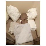 QUEEN SIZED BEDDING, BROWN AND CREAM SHEET SETS,