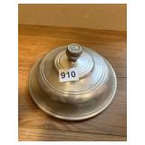 PEWTER WILTON LID WITH CREST