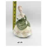 ROYAL DOULTON SOIREE 1966 FIGURINE