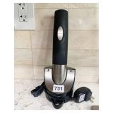 CUISINART ELECTRIC WINE BOTTLE OPENER WITH
