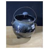BEAN POT W/ LID AND HANDLE