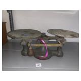 EQUAL ARM BALANCE SCALE WITH 16 OUNCE CAP BEAM,