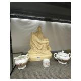 NORITAKE CR/SUGAR, COMPOSITION STATUE