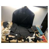 BLACK MENï¿½S TUXEDO W/ ACCESSORIES