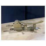 WALL CORKSCREW BOTTLE OPENER