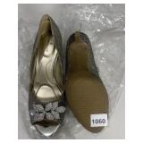 BANDOLINO SPARKLY HEELS NEW SZ 7