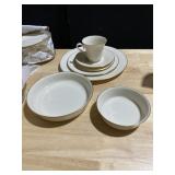 LENOX DINNERWARE SPECIAL PATTERN SERVICE FOR 12,