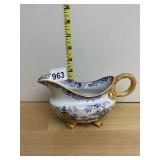 ANTIQUE BLUE/WHITE W/ GOLD HANDLE CREAMER