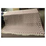 COVERLET RED & WHITE 100" X 82"