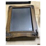 VINTAGE PICTURE FRAME 19 X 16