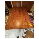 OAK BEAUTIFUL CONDITION TABLE 60" X 40" X 30" H