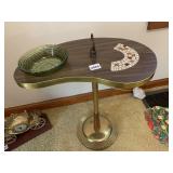 UNIQUE KIDNEY TRIPOD SMOKING TABLE 15"W BY 22"H
