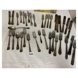 SHEFFIELD ENGLAND HAND PAINTED PORCELAIN HANDLE