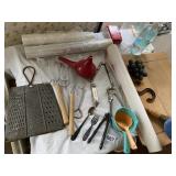 GRATER, NUTCRACKER, FLATWARE