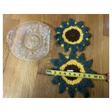 GLASS DESSERT PLATE AND HAND CROCHETED PIECES