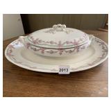 ENGLAND VEGETABLE BOWL AND LINER PLATE