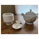 SPINNING WHEEL THEME TEAPOT W/ INSERT