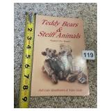 TEDDY BEAR AND STUFFED ANIMAL BOOK