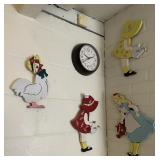 ASSORTED WALL PLAQUES