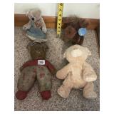 4 BEARS INCLUDING 1 VINTAGE BEAR AND 2 WITH TAGS