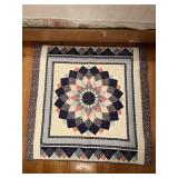 WALL QUILT PLATE DRESDEN PLATE HAND STITCHED