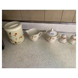 JEWEL TEA SALT/PEPPER, COVERED DISH, CR/ SUGAR