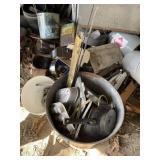 ASSORTED METALS PILE